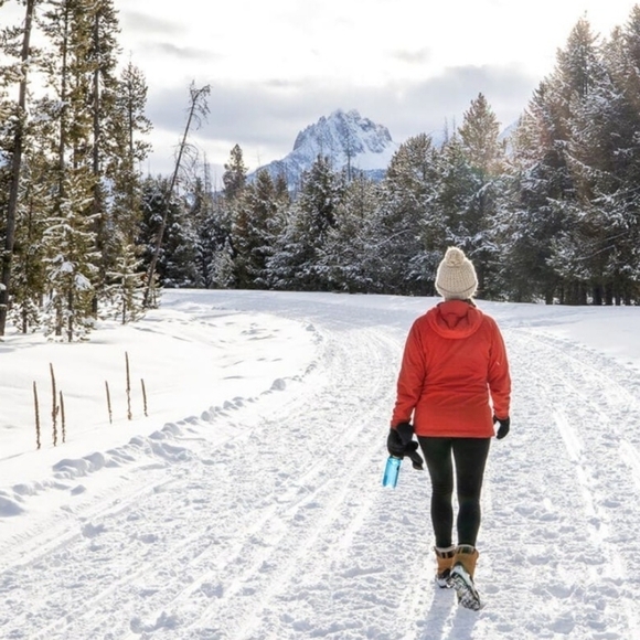 L.L.BEAN Squall Pullover Red Coat Winter Hoodie Fleece Lined Ski Snow Large - Picture 1 of 12